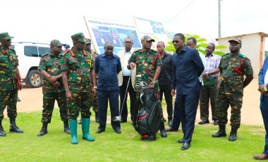 Waziri wa Ulinzi atembelea ujenzi wa  Uwanja wa Golf Ihumwa